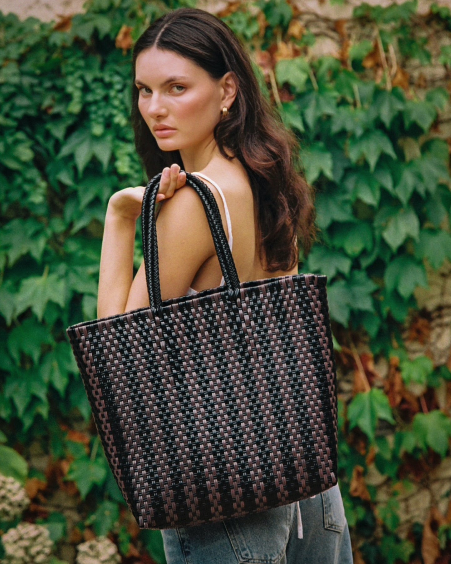 Traveller Tote - Mocha (coming soon)